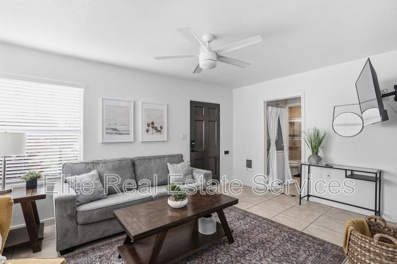 2606 Juan St - Photo 3 of 23