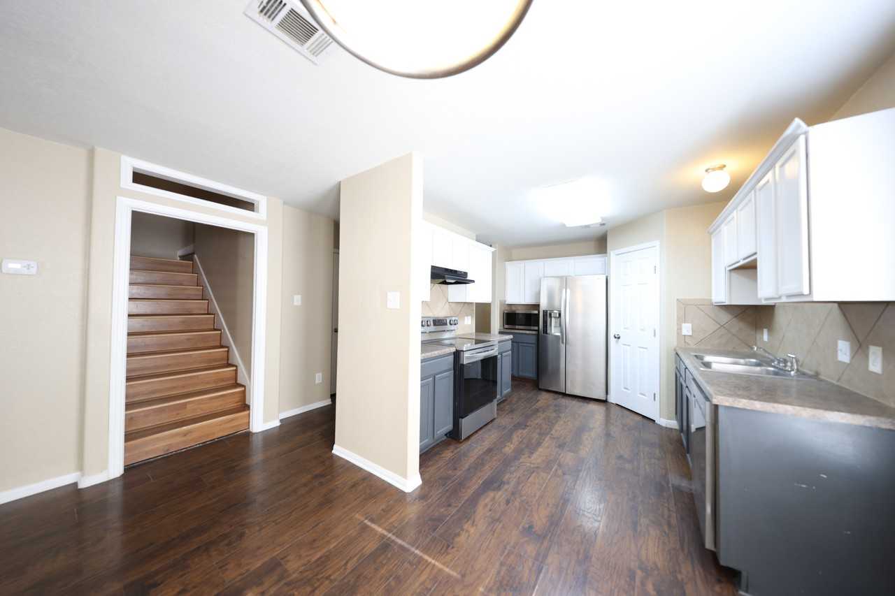 6700 Taree Loop - Photo 5 of 26