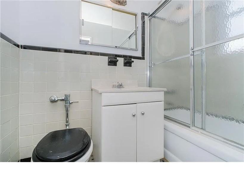 2675 Ocean Ave #4F - Photo 7 of 8