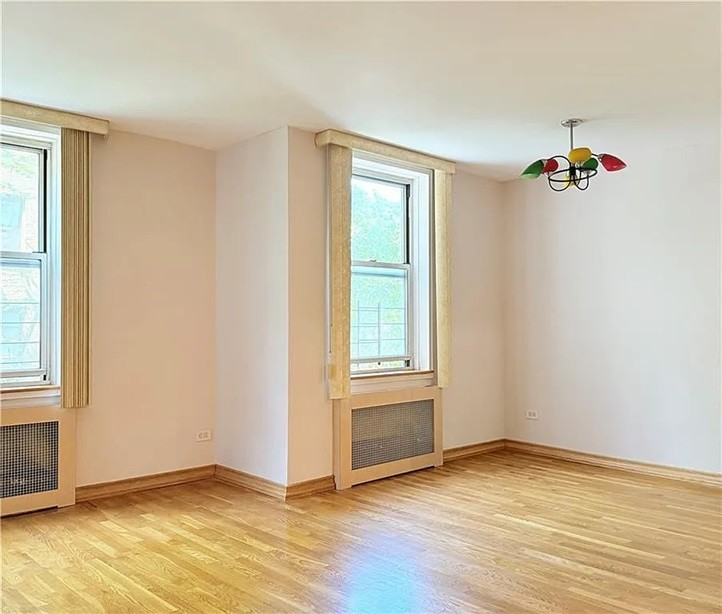 2678 Ocean Ave #3M - Photo 3 of 10