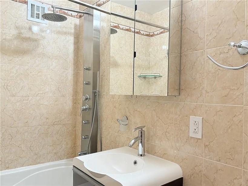 2678 Ocean Ave #3M - Photo 6 of 10