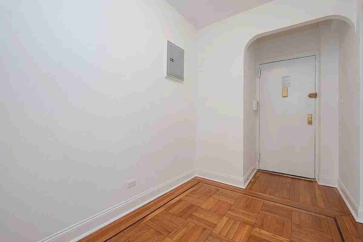 2962 Decatur Ave #5A - Photo 2 of 9