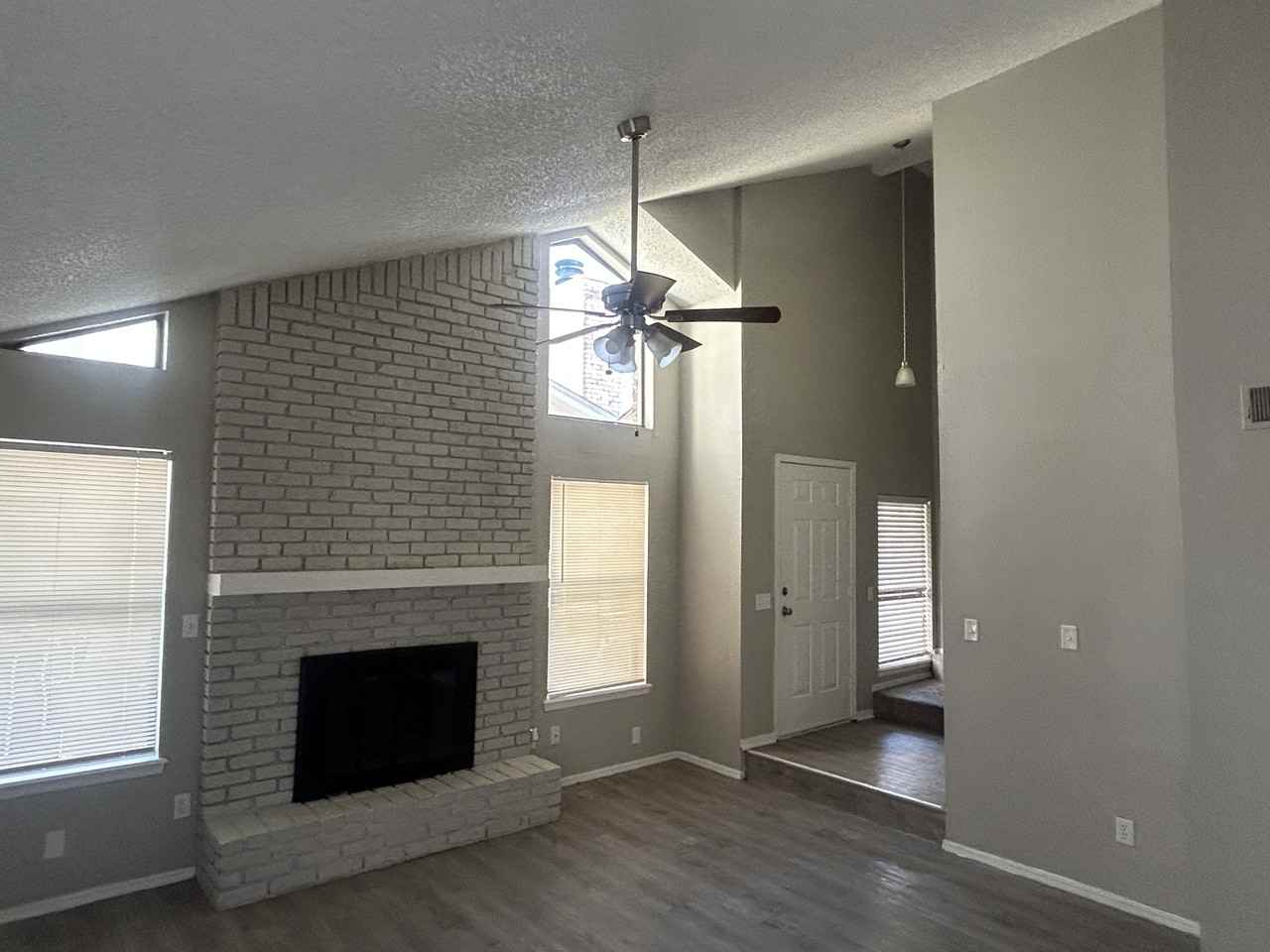 12909 E 28th Pl - Photo 2 of 18