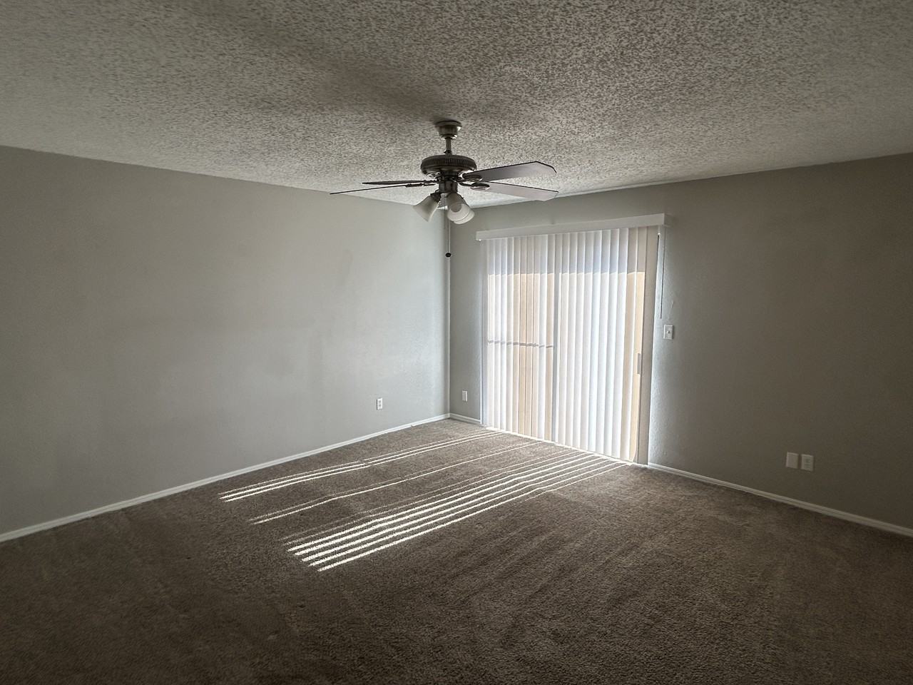 12909 E 28th Pl - Photo 6 of 18