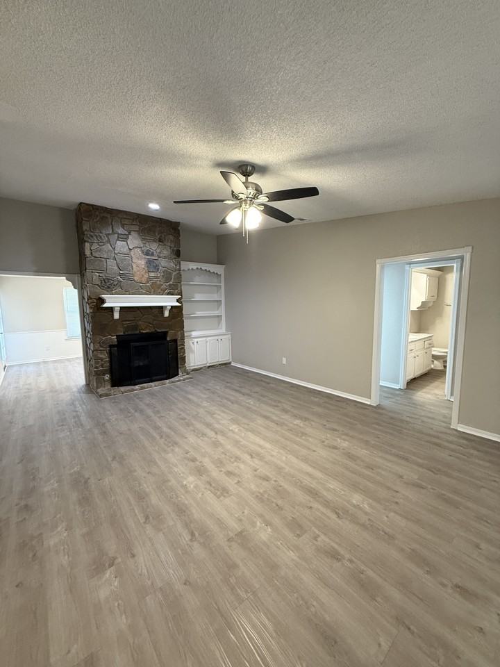 1712 Haven Dr - Photo 2 of 15