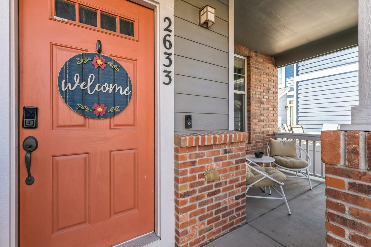 2633 Rock Creek Dr - Photo 4 of 20