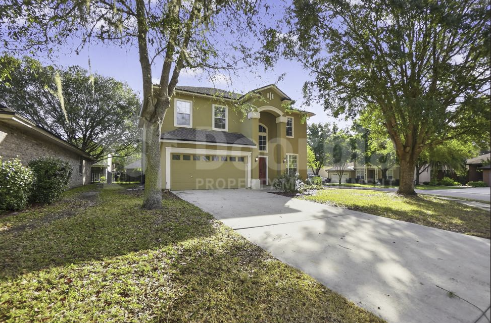 1601 Majestic View Ln - Photo 2 of 50