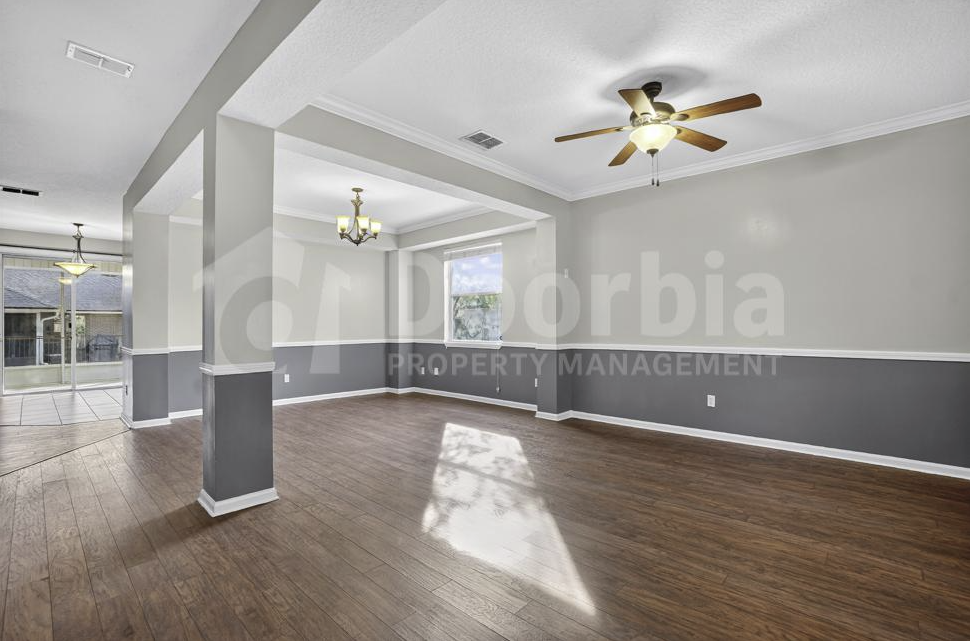 1601 Majestic View Ln - Photo 7 of 50