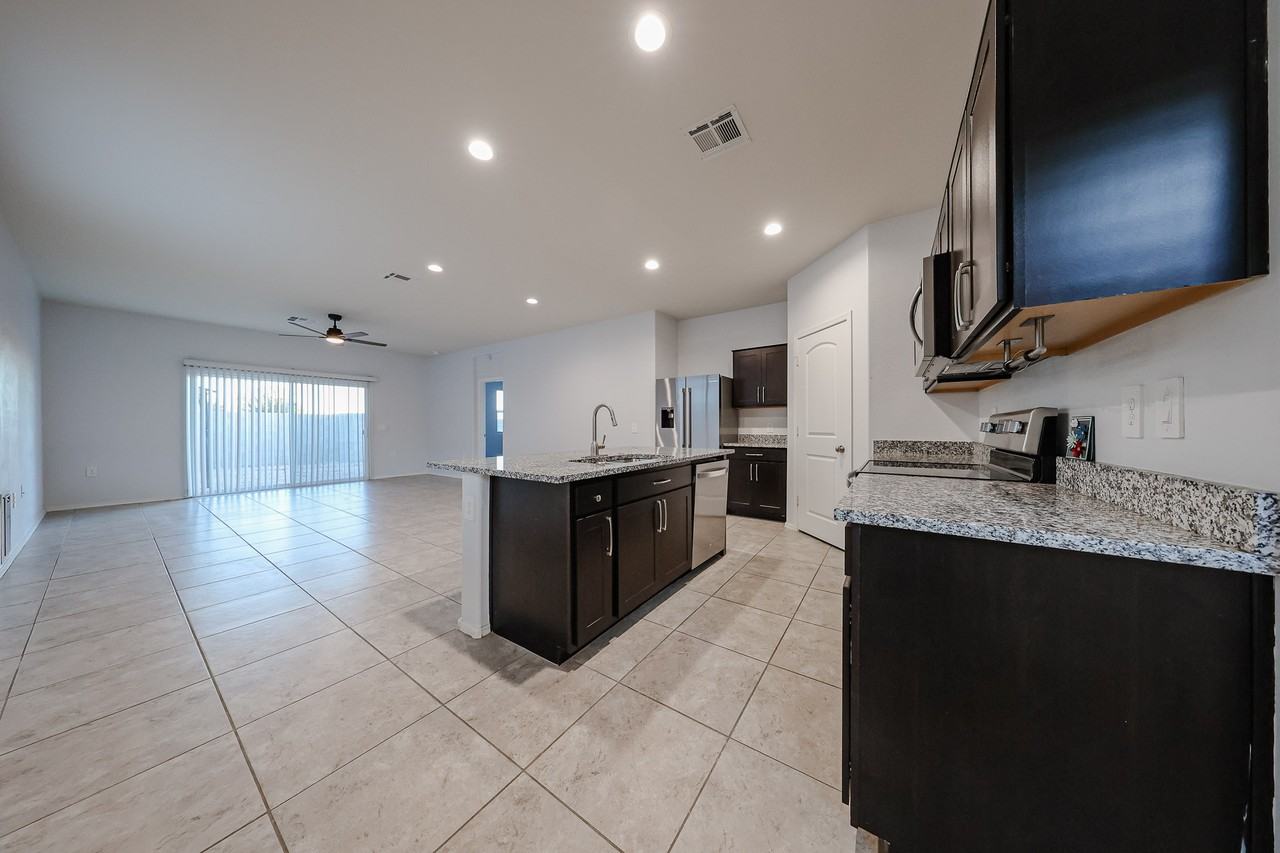 36472 W San Capistrano Ave - Photo 5 of 36