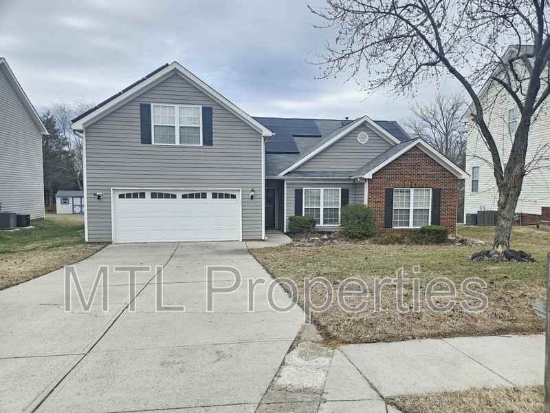 2717 Hartley Hills Dr - Photo 2 of 16