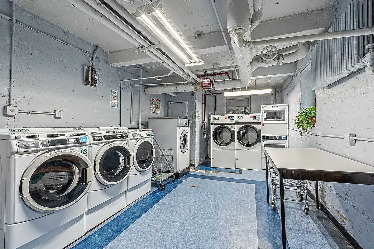 6637 Yellowstone Blvd #6G - Photo 4 of 9