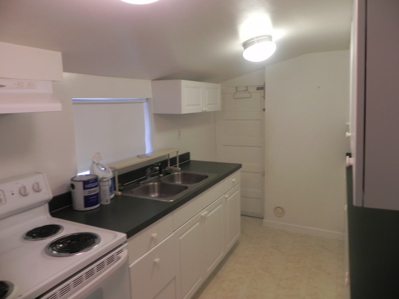 2665 Halfway Rd - Photo 3 of 7