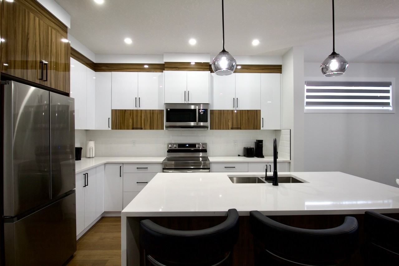 11932 64 St Nw - Photo 7 of 50