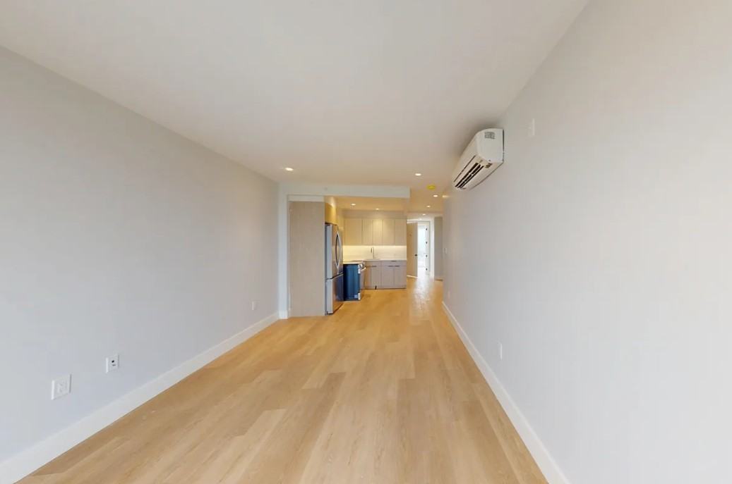 4325 52nd St - Photo 3 of 21