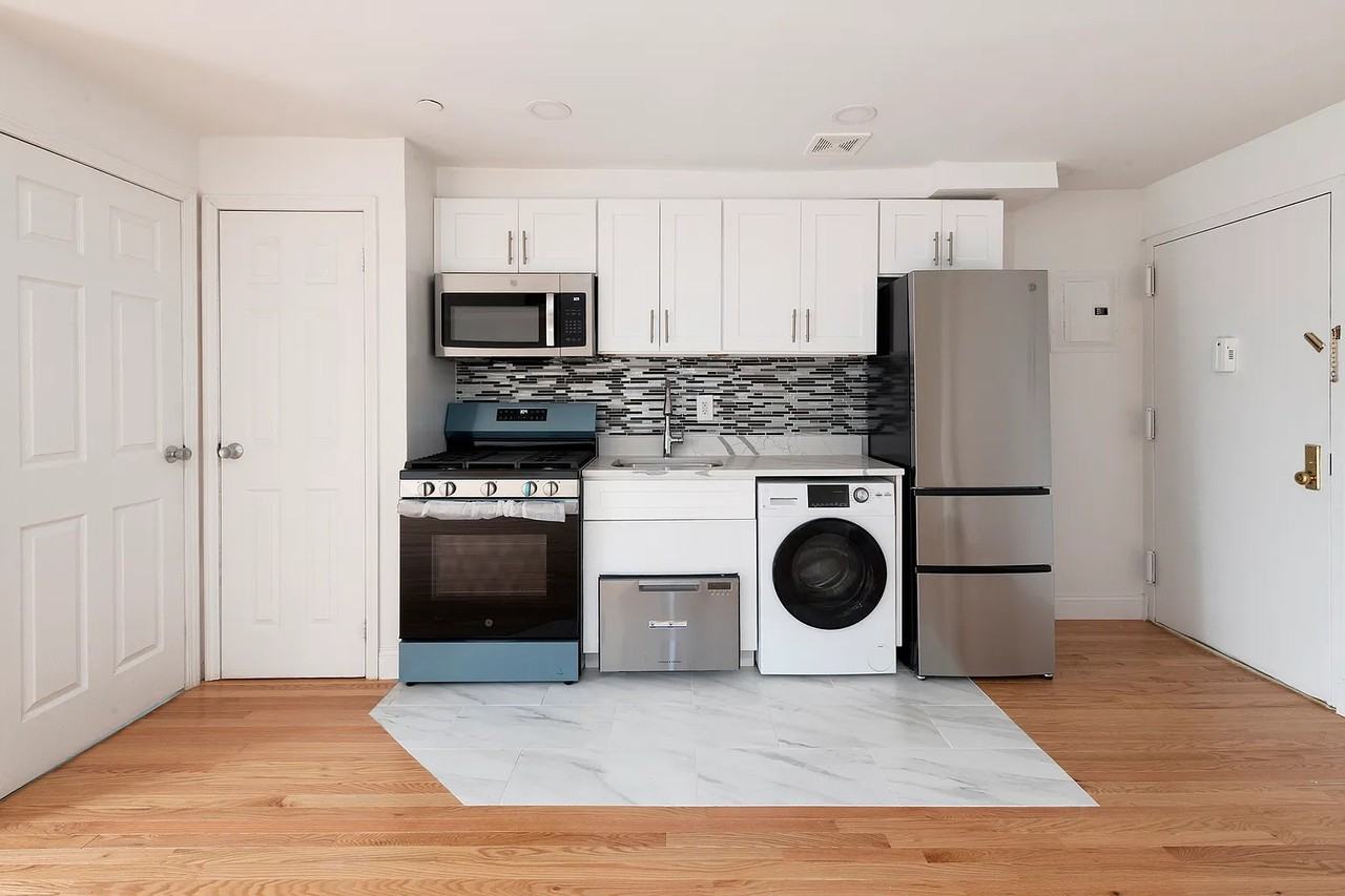 108 Ludlow St #5A - Photo 5 of 6