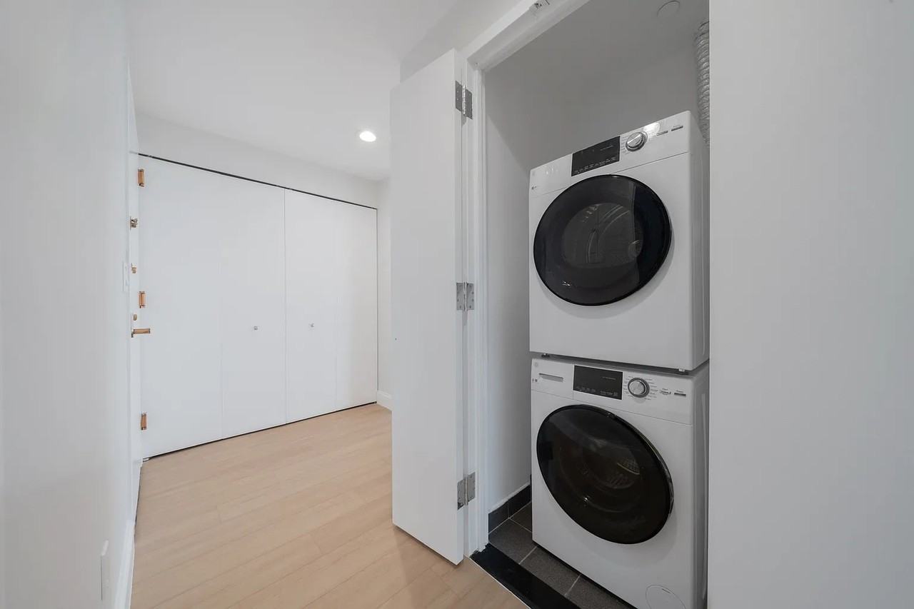 140 Riverside Blvd #2002 - Photo 4 of 17