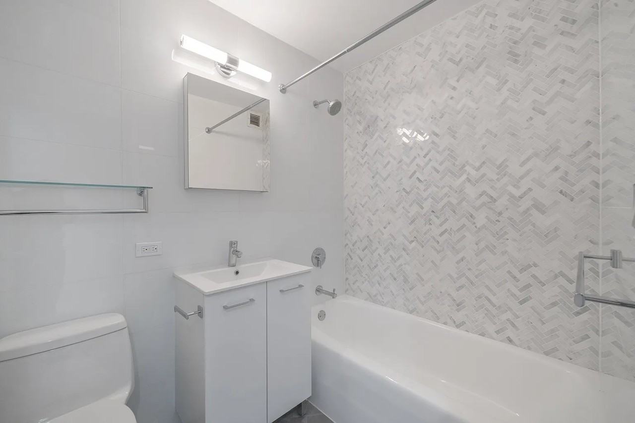 140 Riverside Blvd #2002 - Photo 7 of 17