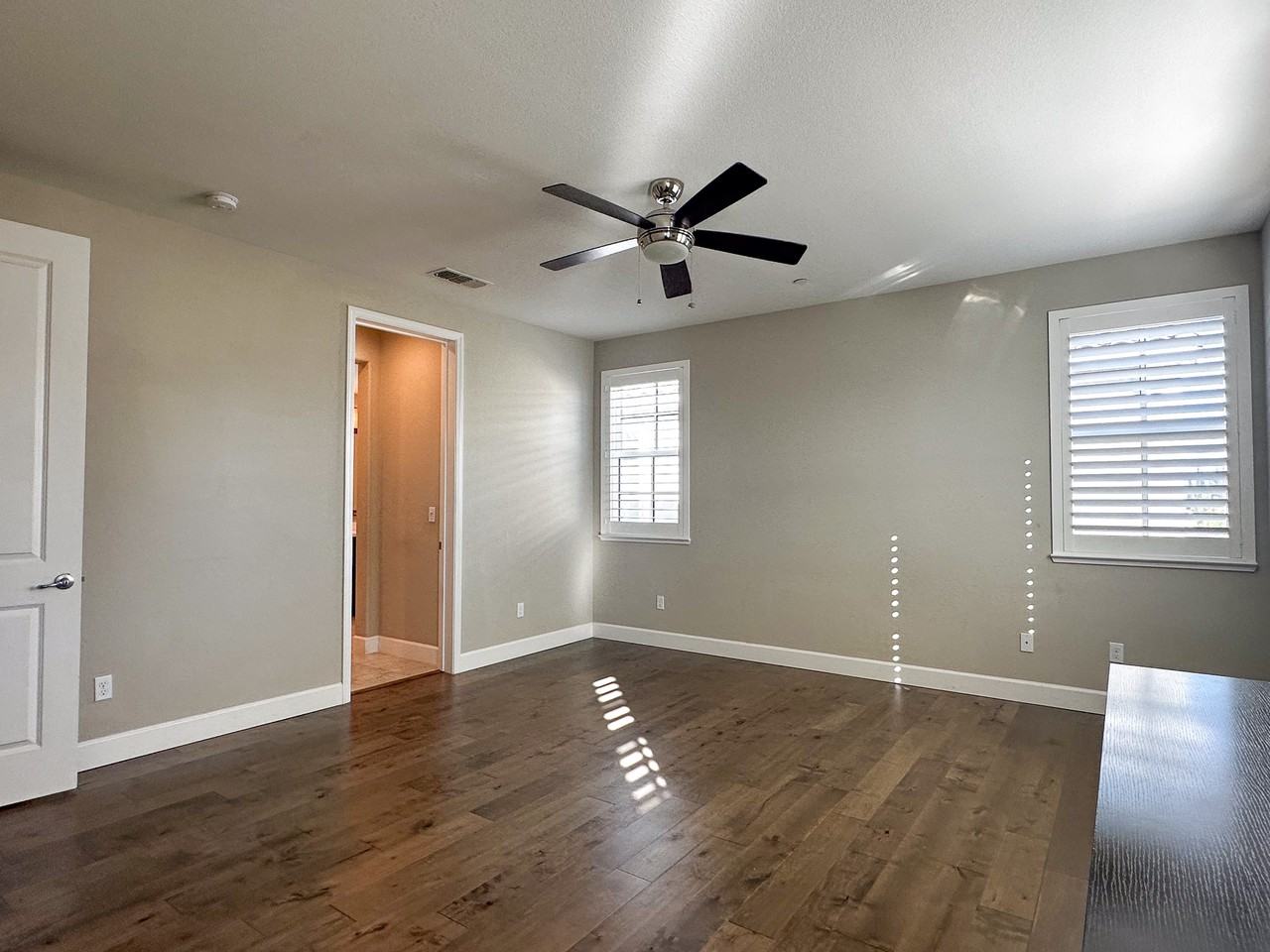 373 Market St - Photo 7 of 16