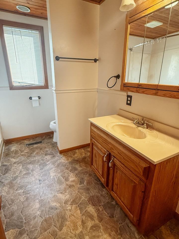 222 County Road B2 W - Photo 5 of 17