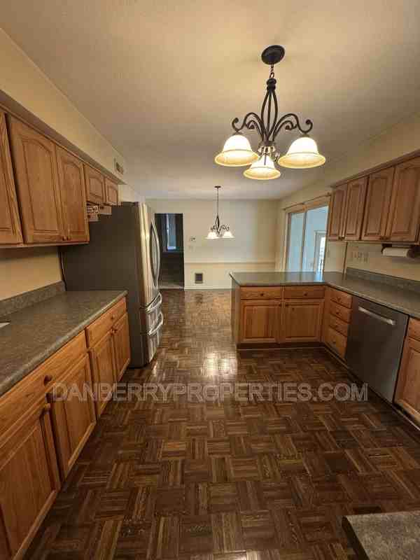 4258 Countryside Dr - Photo 6 of 22