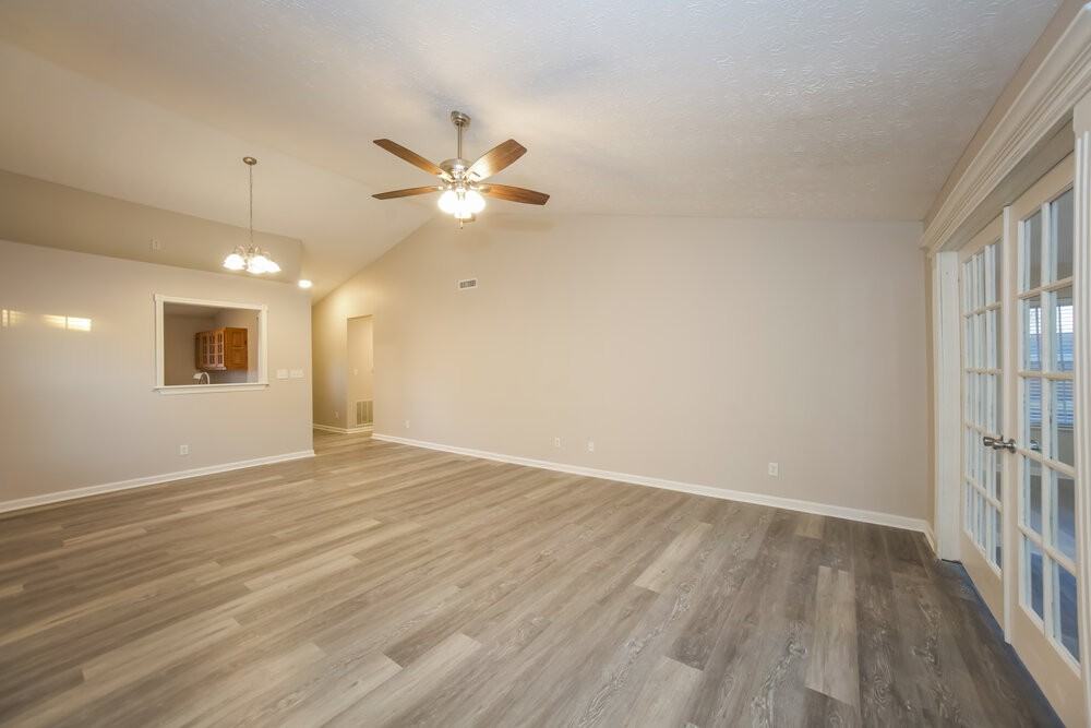 5959 Gadsen Dr - Photo 5 of 16