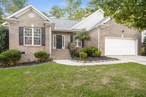 featured image of 12123 Hampton Place Dr