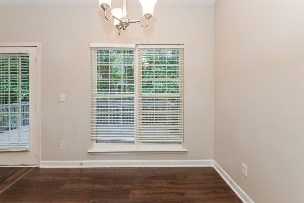 12123 Hampton Place Dr - Photo 7 of 16