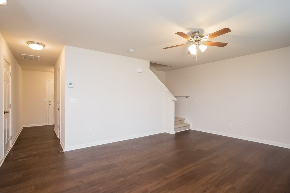 1459 Tamarino Dr - Photo 4 of 15