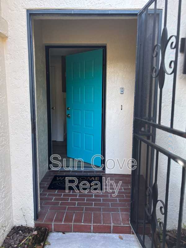 4518 Ascot Cir S - Photo 3 of 20