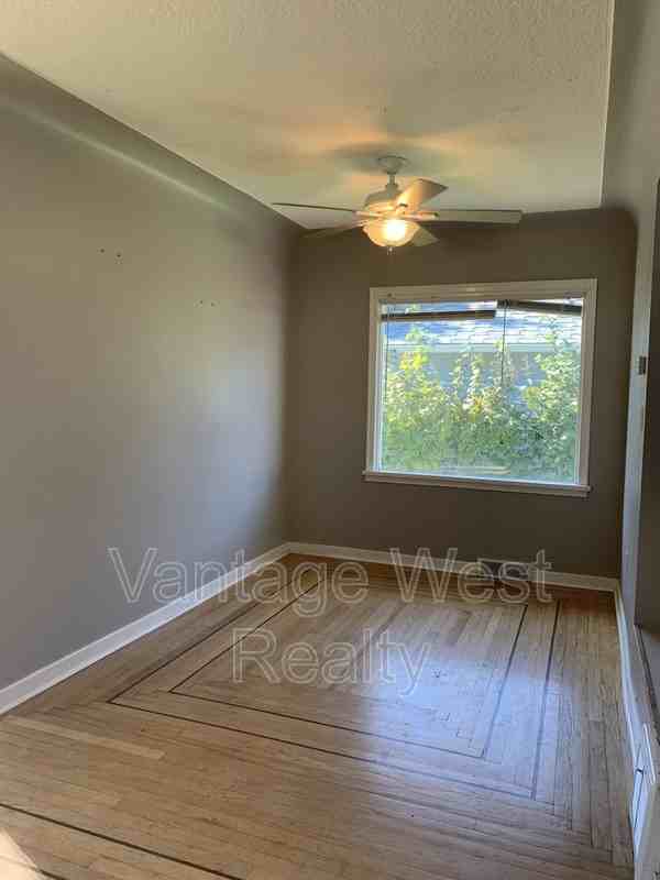 804A Leon Ave - Photo 6 of 31