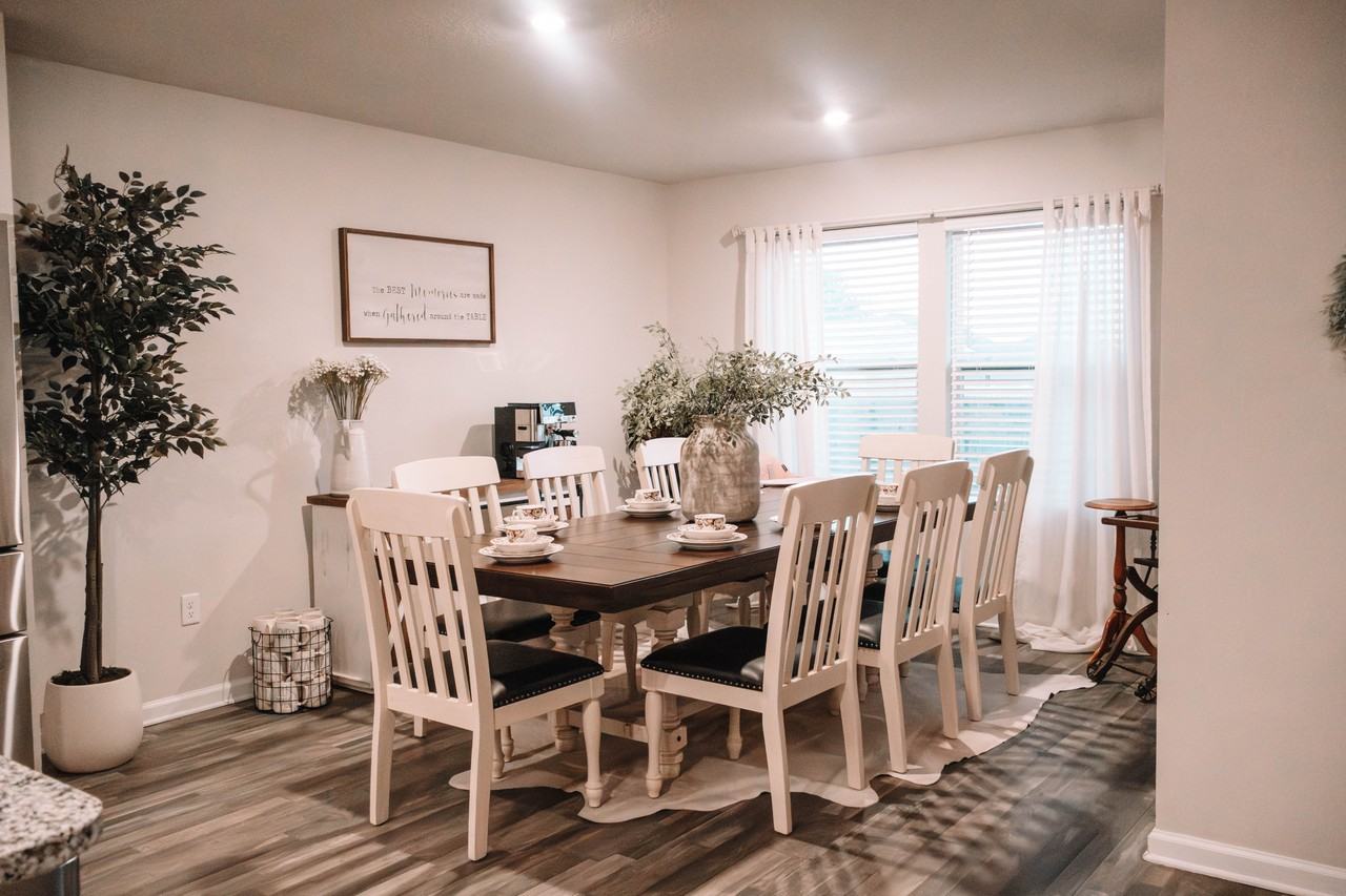 228 Lockwood Way E #NA - Photo 2 of 28