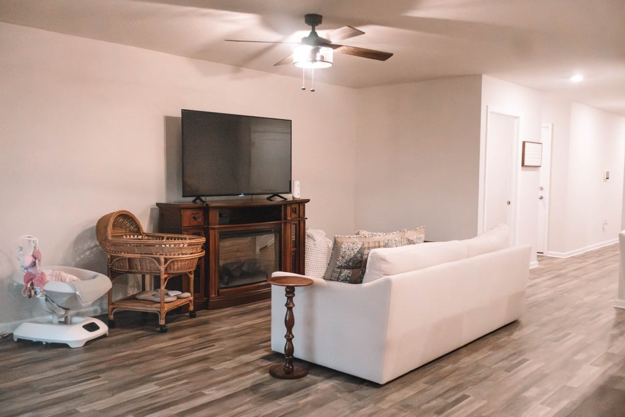 228 Lockwood Way E #NA - Photo 6 of 28