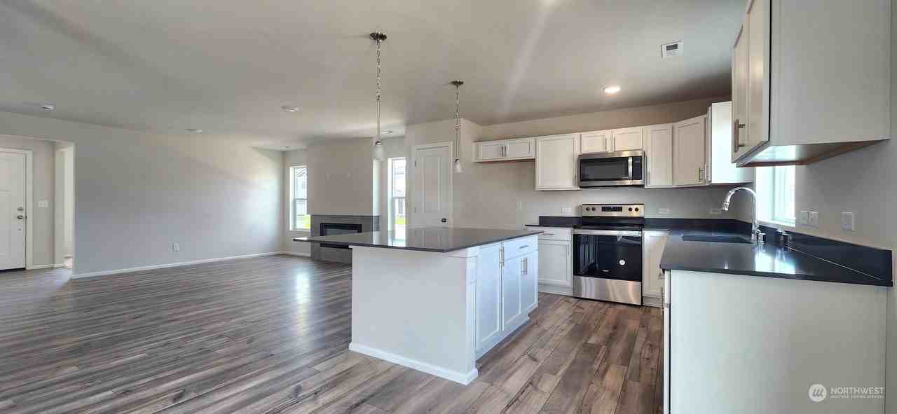 15208 Prescott Loop Se #NA - Photo 5 of 16