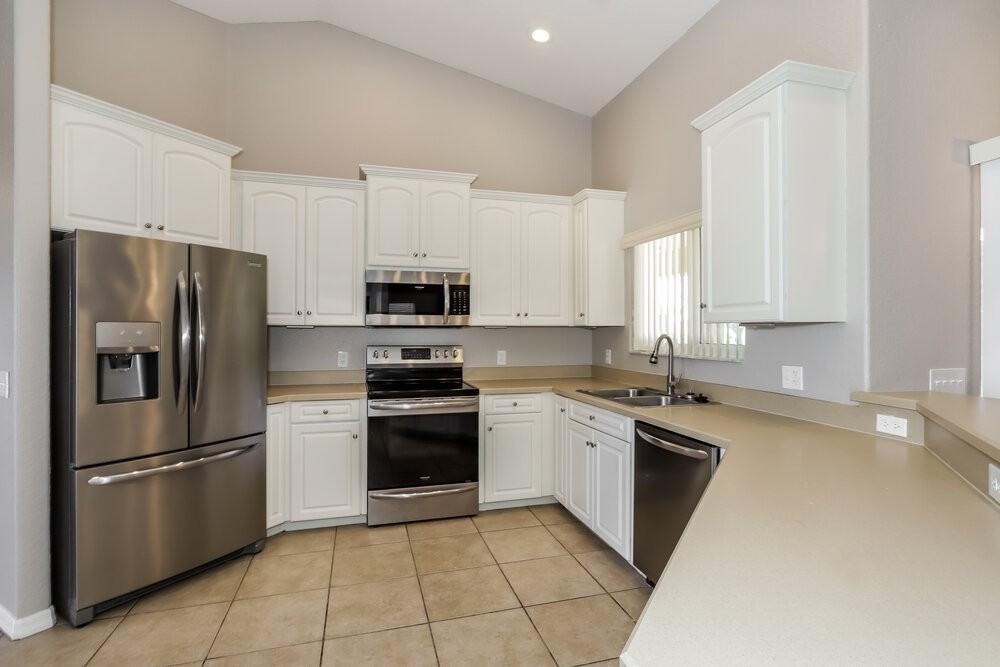 2695 High Ridge Dr - Photo 6 of 16