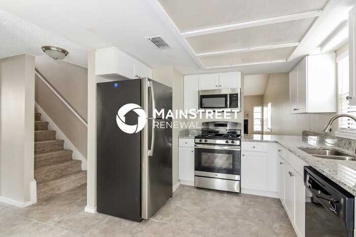 3211 Timberline Rd - Photo 4 of 15