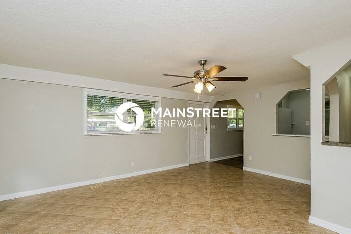 3228 Clifford Sample Dr - Photo 5 of 16