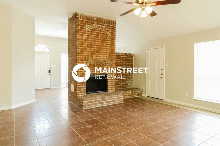 12418 Meadow Briar Dr - Photo 6 of 17