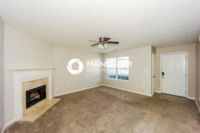 9510 Lakeview Rd - Photo 4 of 17