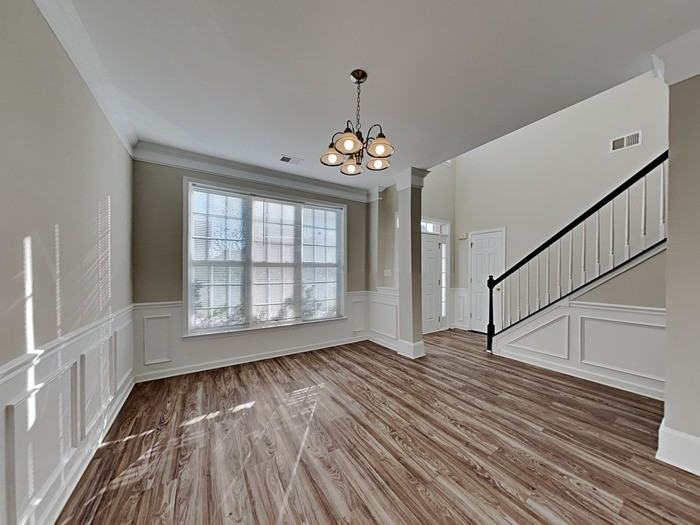 5859 Crimson Oak Ct - Photo 2 of 22