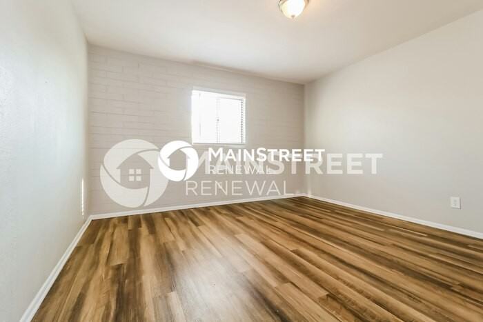 6211 W Indianola Ave - Photo 7 of 16