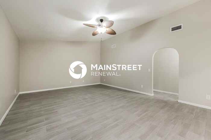 9 Jefferson Ave - Photo 3 of 16