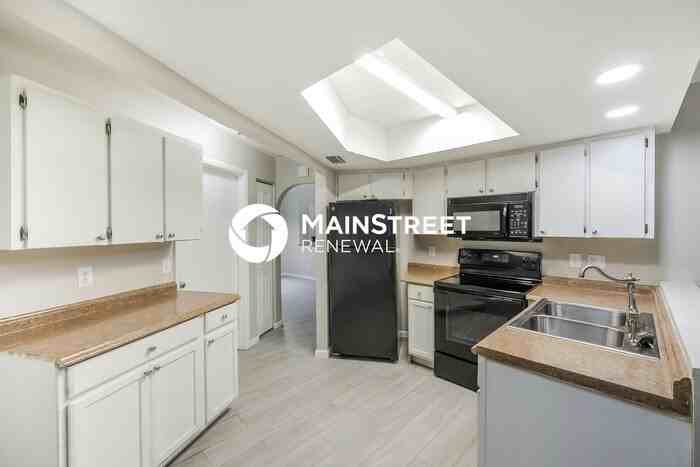 9 Jefferson Ave - Photo 6 of 16