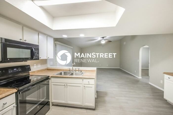 9 Jefferson Ave - Photo 7 of 16