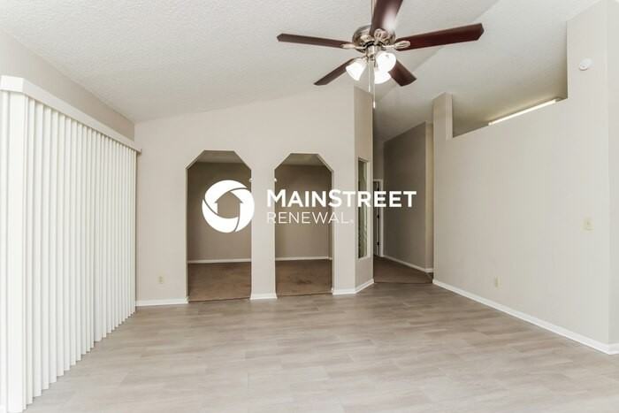 1388 Tilberg Ave Nw - Photo 5 of 16