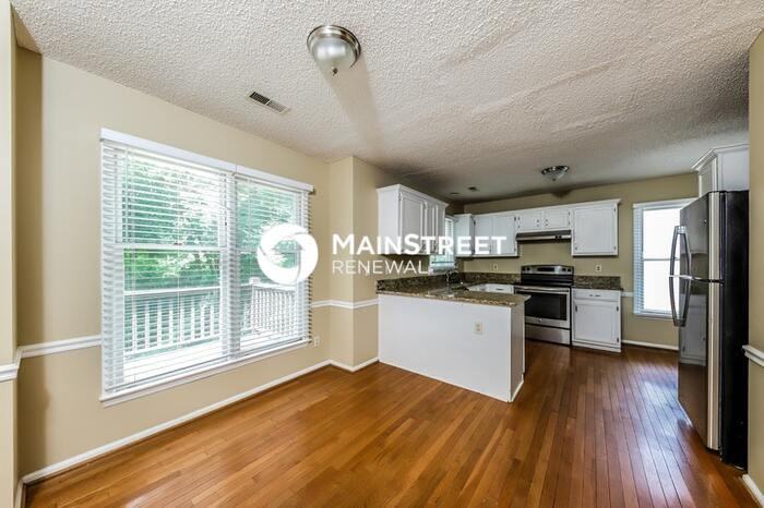 7141 Avenbury Cir - Photo 7 of 16