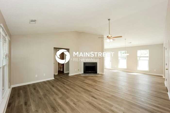 374 Eagles Crossing Cir - Photo 4 of 16