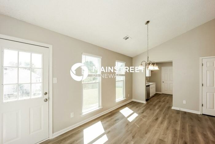 374 Eagles Crossing Cir - Photo 7 of 16