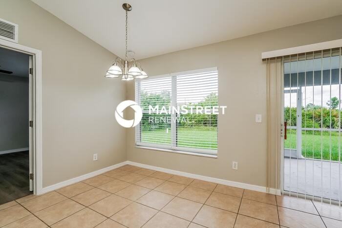 3000 63rd St W - Photo 4 of 16