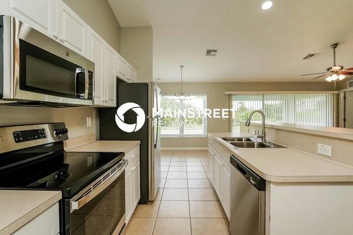 3000 63rd St W - Photo 6 of 16