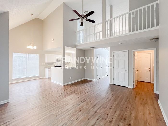 305 Shadetree Ln - Photo 7 of 36